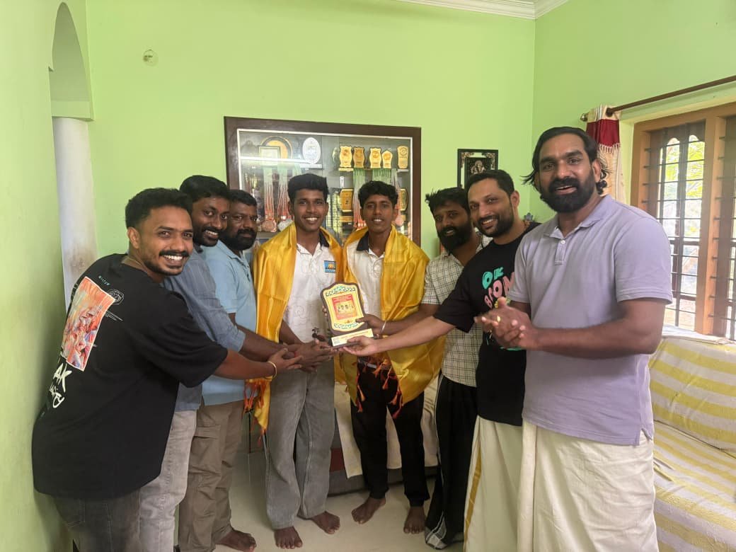 ഗോപു കൃഷ്ണയെയും ഗോകുൽ കൃഷ്ണയെയും അനുമോദിച്ചു